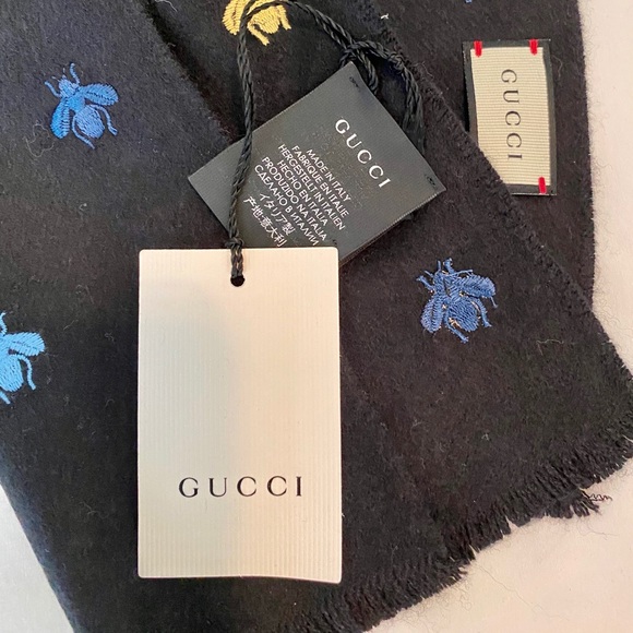 Brand New Gucci bee and star unisex scarf - Picture 4 of 6
